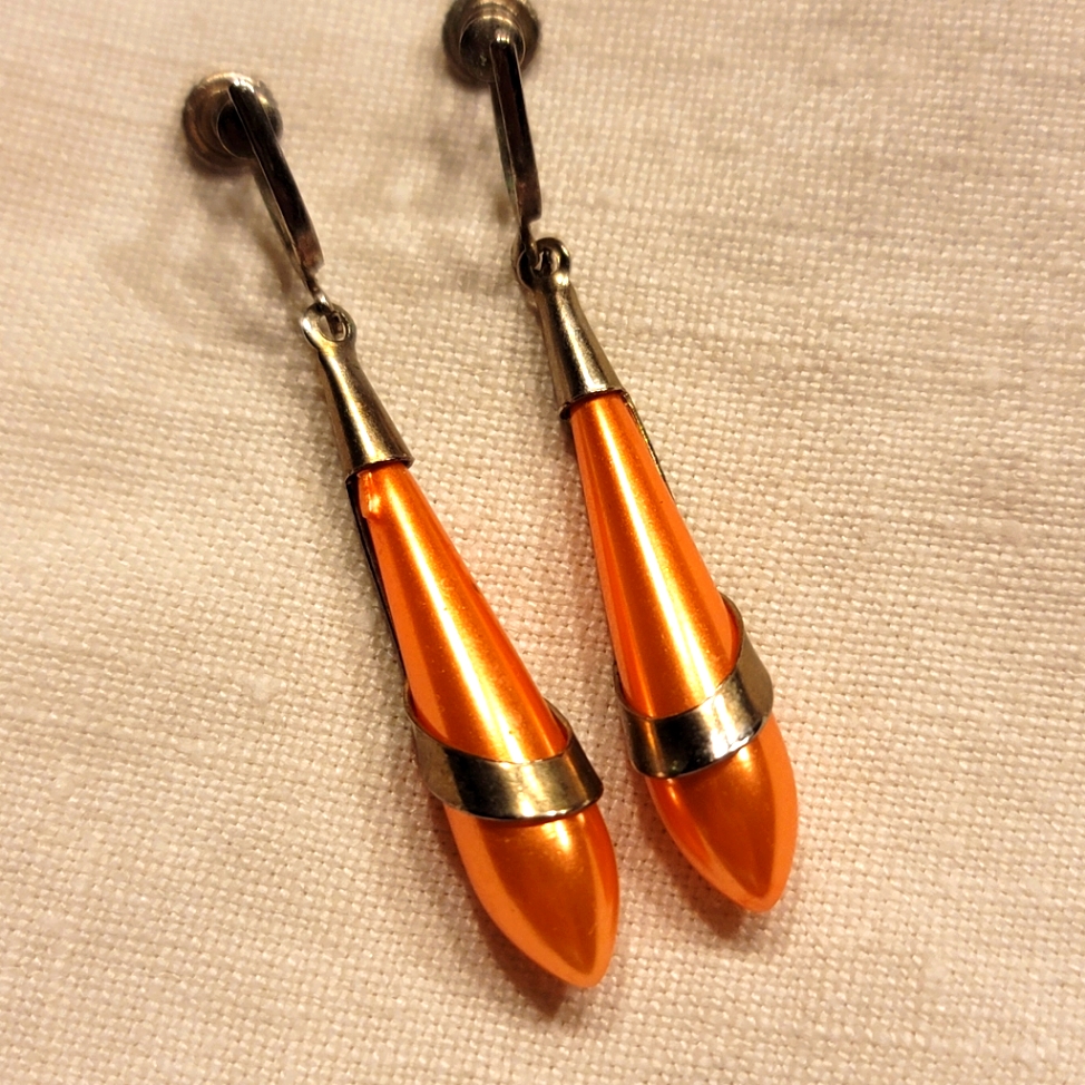 Vtg Long Orange Pearlescent Drop Dangle Earrings